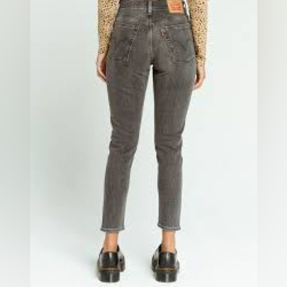 Levis Wedgie Skinny Frayed - Picture 2 of 5